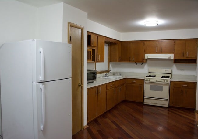 Building Photo - 5626 S 74th Ave