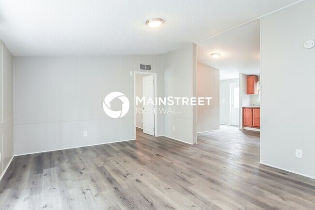 Building Photo - 3 Bedroom Pet-Friendly Home in Hillsborough, NC with Main Street Renewal