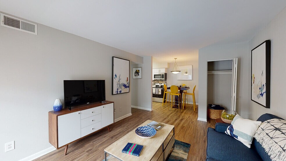 Tates Creek Village Apartments in Lexington, KY