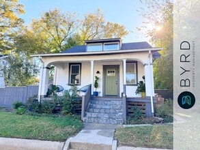 Building Photo - 3256 Cliff Ave