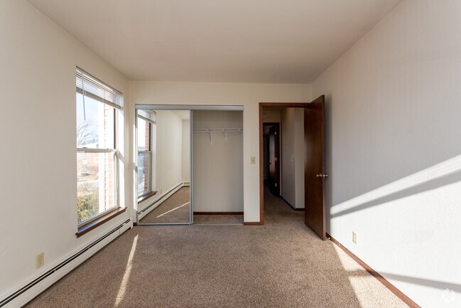 2 habitaciones, 1 baño - Lakeview Village