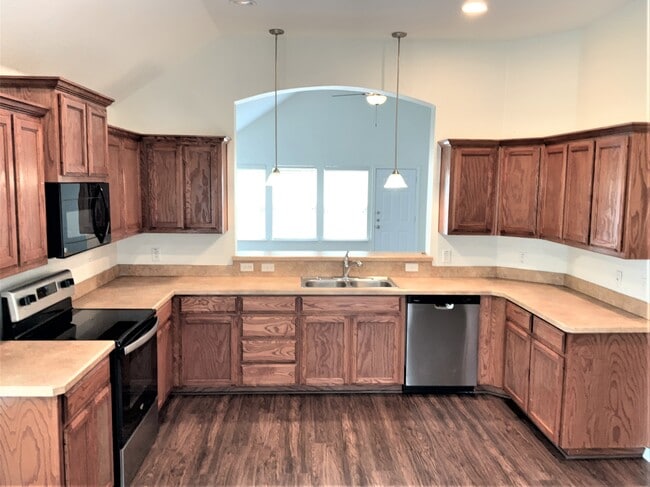 Building Photo - 1212 Gardenia Ln