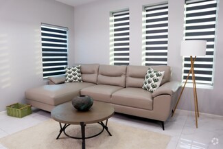 Building Photo - 1200 Country Club Dr