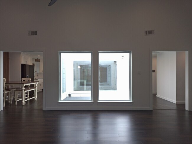 Building Photo - 15715 Tumbling Rapids Dr