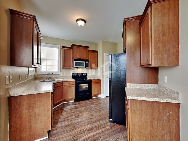 Foto del edificio - 3128 Skycrest Dr