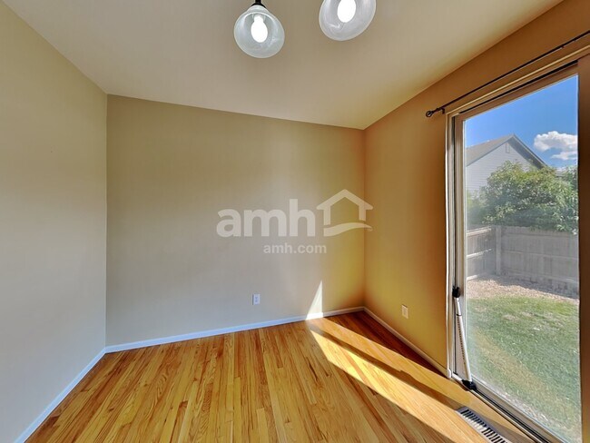 Foto del edificio - 4436 MT Oxford St