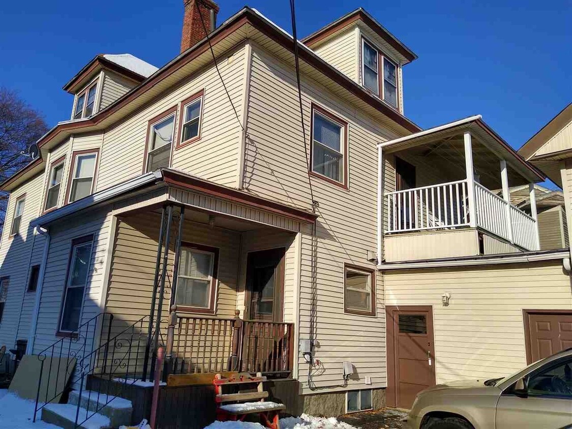 Primary Photo - 599 Beech St