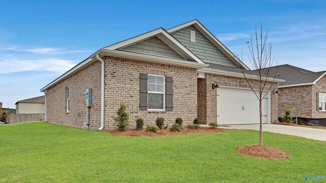 Foto del edificio - 3404 Feldspar Dr SW