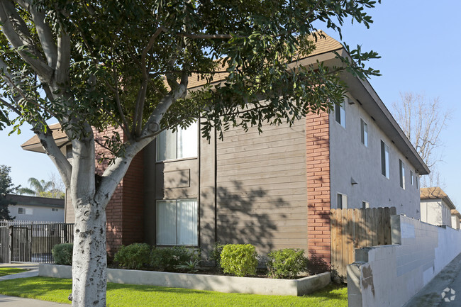 Building Photo - Sher Lane Apartments