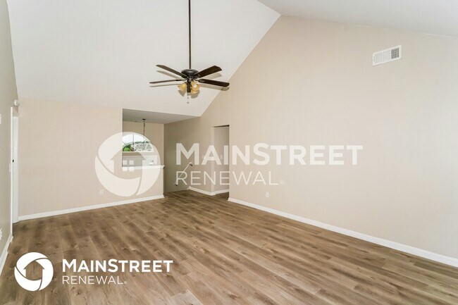 Foto del edificio - 1131 Poplar Hollow Dr