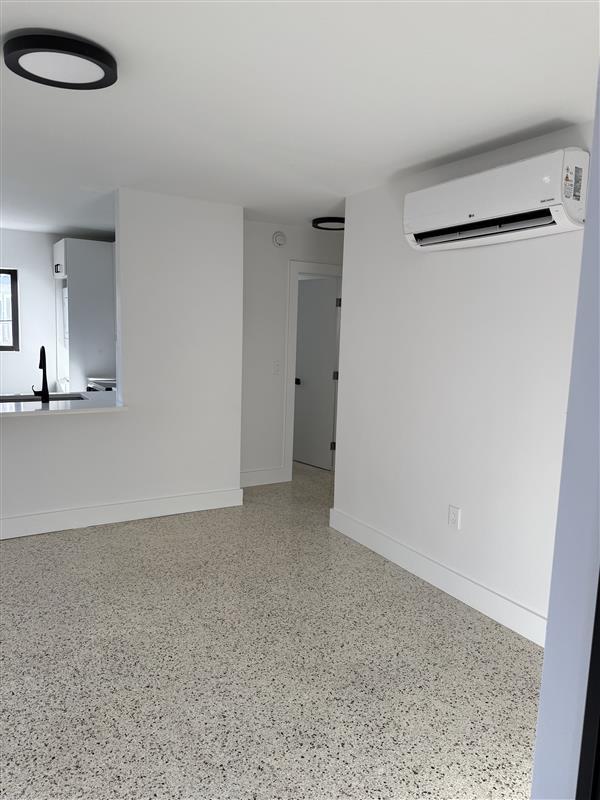 Building Photo - Modern Miami Home Near Downtown & Brickell