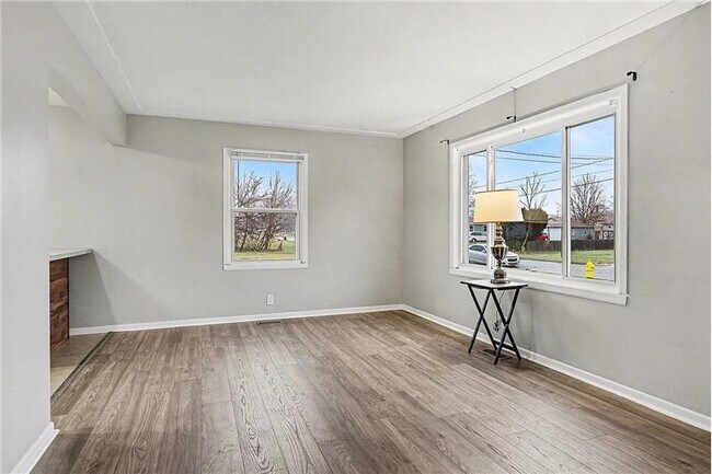 Foto del edificio - 5807 Averill Ave SW
