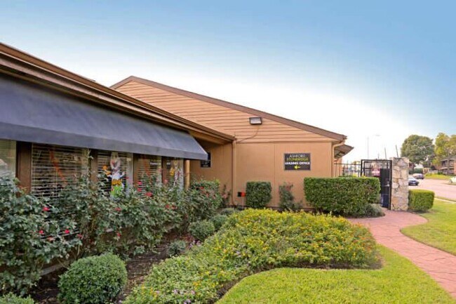 Building Photo - 1 bedroom in Houston TX 77072