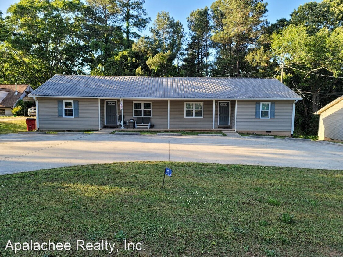 Primary Photo - 2 br, 1 bath House - 15 MATTHEWS SCHOOL RO...