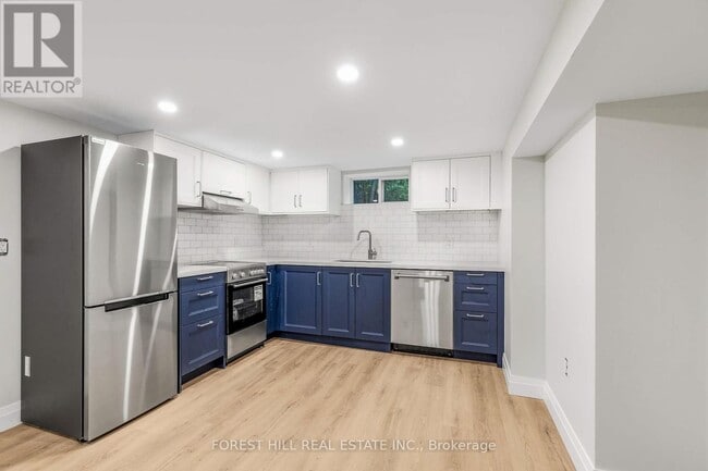 Photo du bâtiment - 116 Manor Rd E