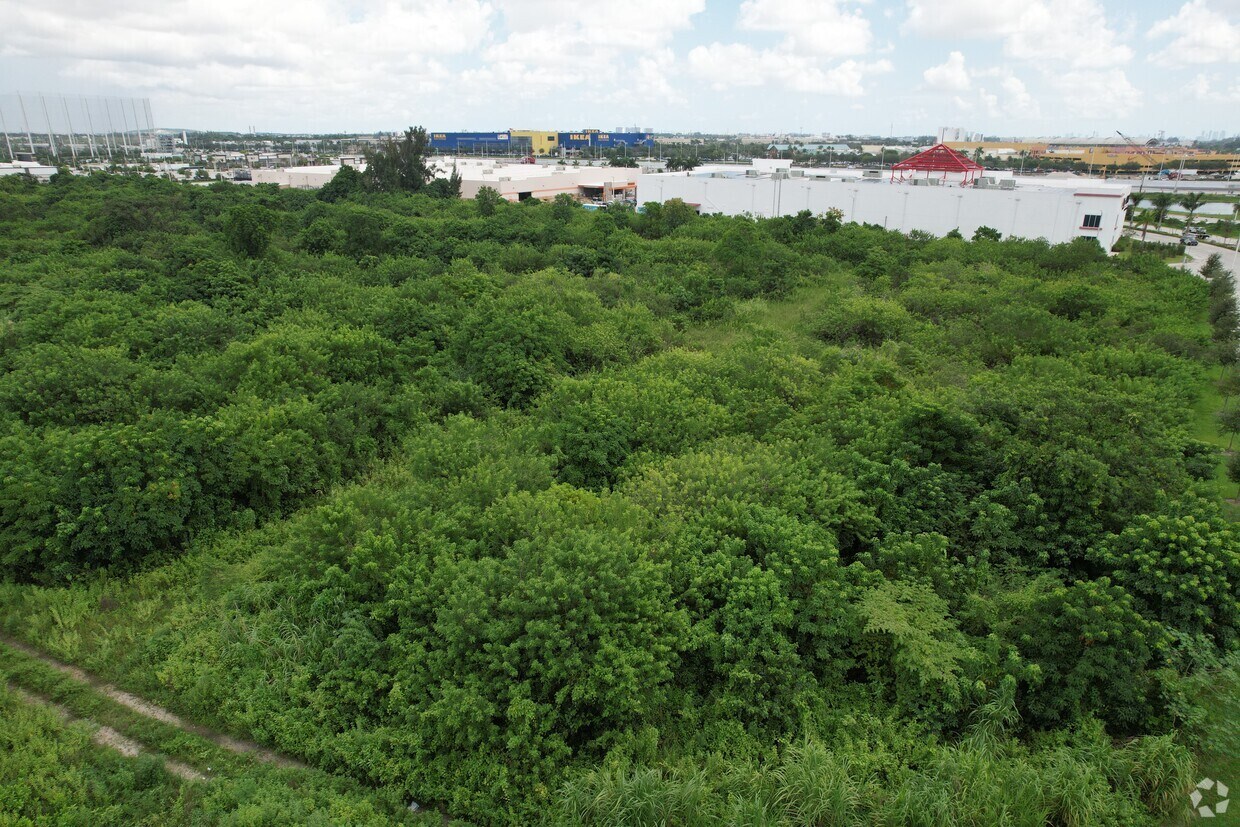 Foto del edificio - Upland Park Residential