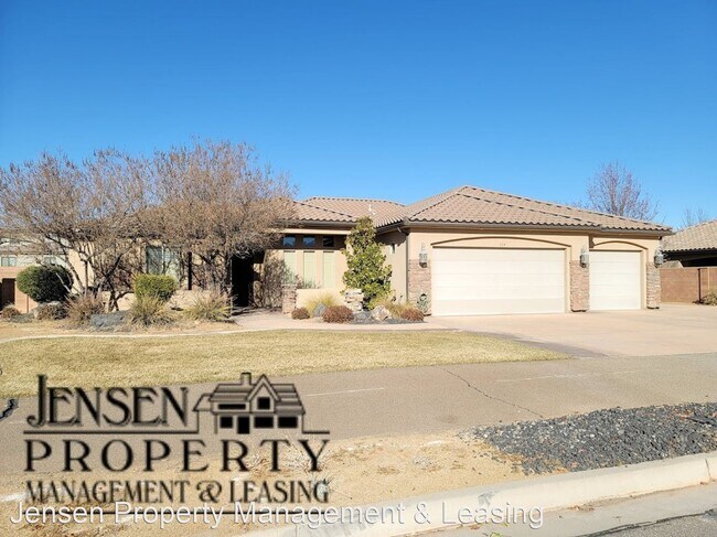 Foto del edificio - 4 br, 2.5 bath House - 634 West 1660 North