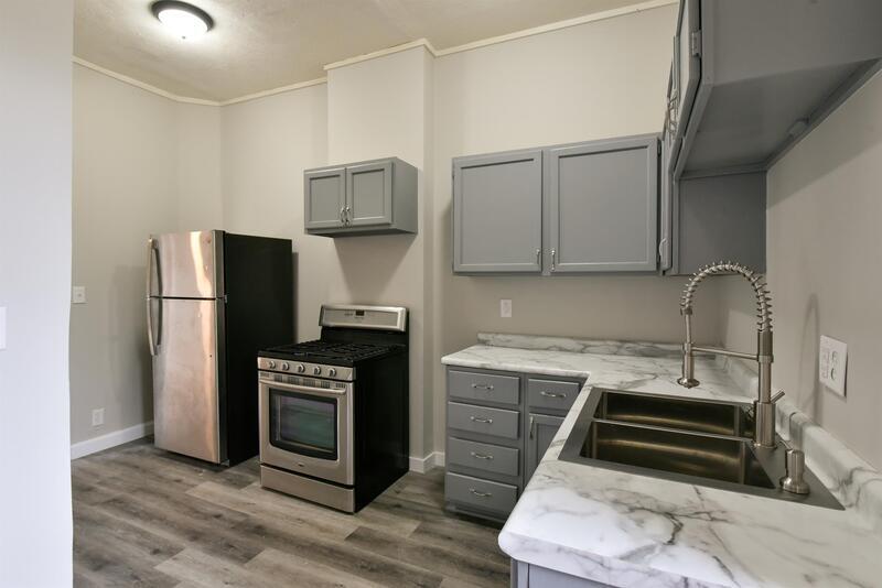 Foto principal - 530 S 30th St