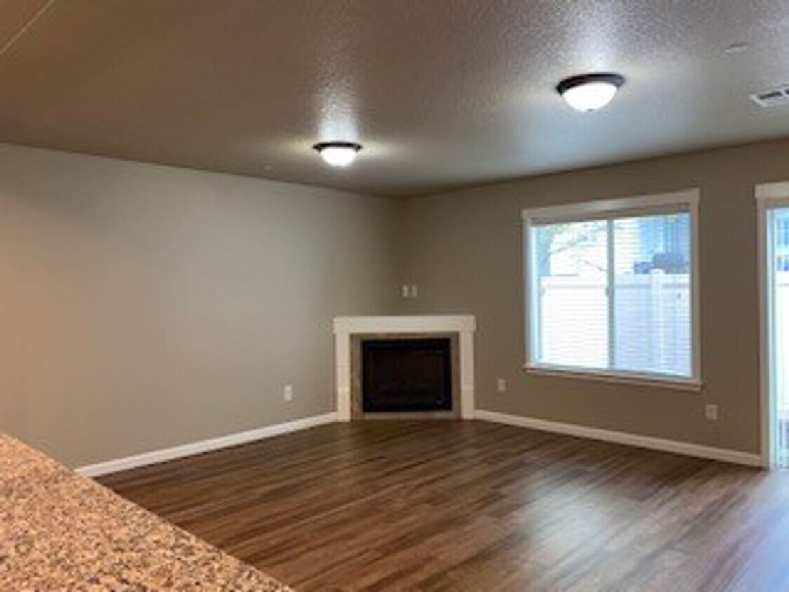 Foto del edificio - Warm Up with a New Cute Home-- Pre-Leasing...