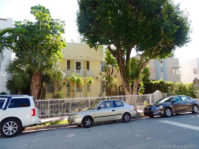 Beautiful Furnished 1 Bedroom In South Beach Apartment For Rent Primary Photo Beautiful Furnished 1 Bedroom In South Beach