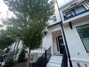 Building Photo - 1611 Draper Vw Lp