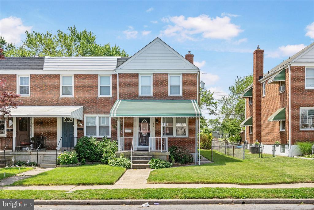 Primary Photo - 1974 Searles Rd