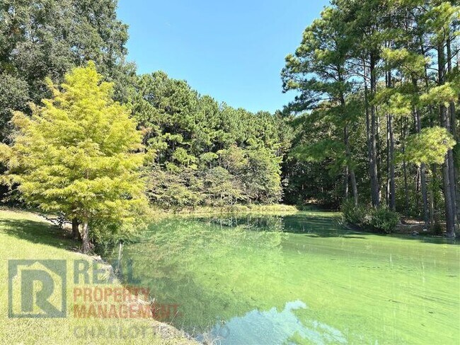 Foto del edificio - 16320 Wrights Ferry Rd