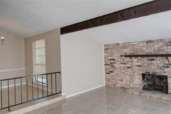 Building Photo - 3826 Postwood Dr