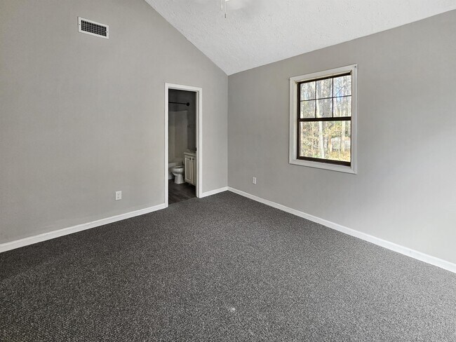 Building Photo - 4473 Ford Pl SW
