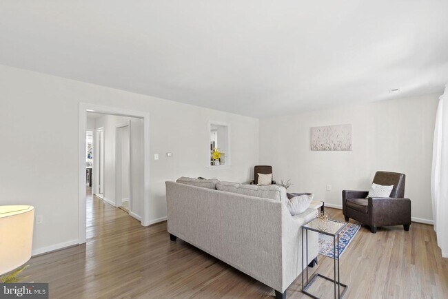 Foto del edificio - 815 6th St SW