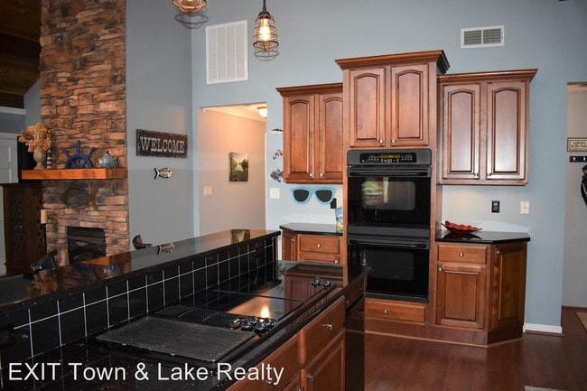 Building Photo - 3 br, 2 bath House - 433 Winding Way