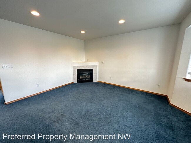 Foto del edificio - 3 br, 2 bath House - 8313 75th Dr NE