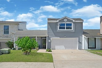 Building Photo - 10718 Boardwalk St