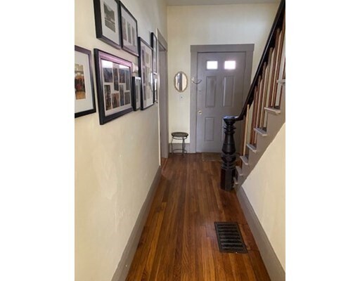 Building Photo - 8 Montvale Ave