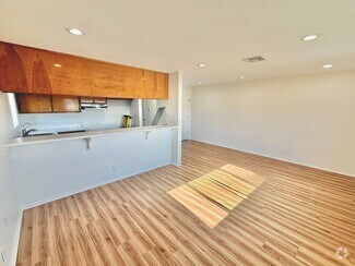 Building Photo - 2032 Martina Ave