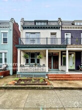 Building Photo - 2709 Floyd Ave