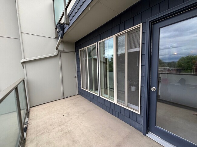 Foto del edificio - 5829 NE 75th St