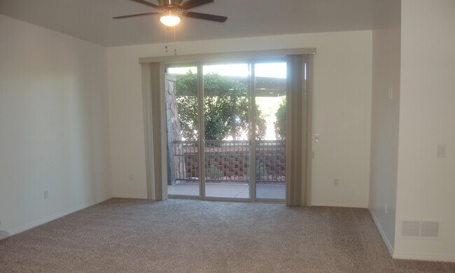 Living Room - 2126 Javalina Trl