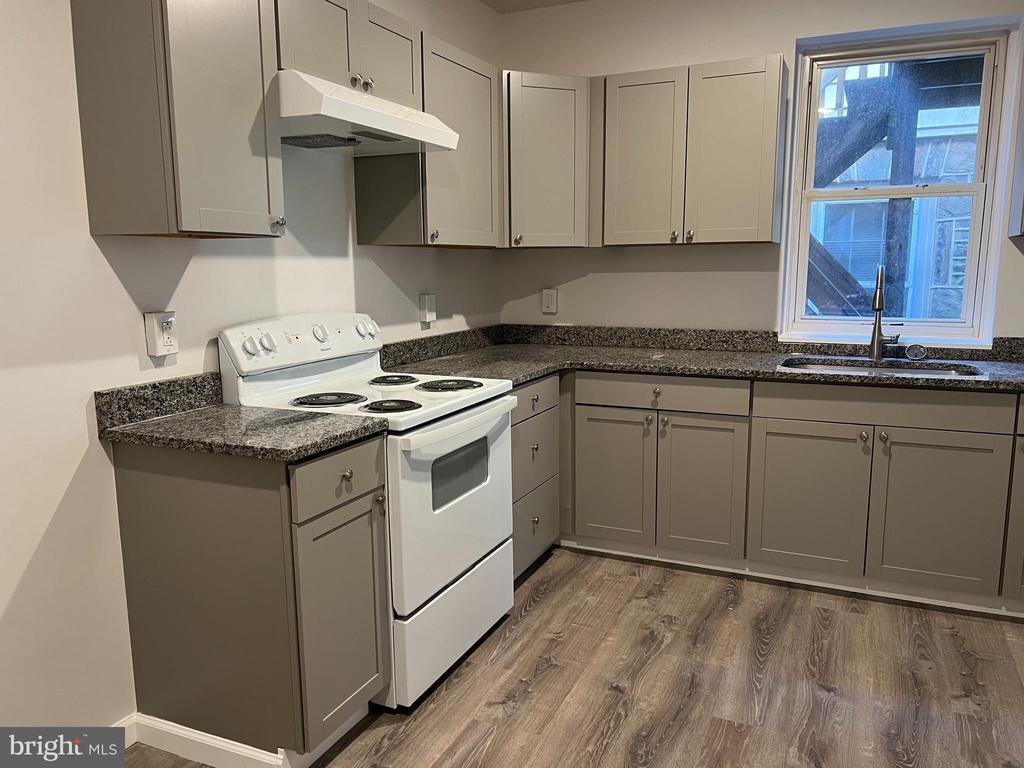 Foto principal - 232 Center St