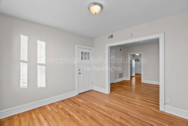 Foto del edificio - 4175 McRee Ave