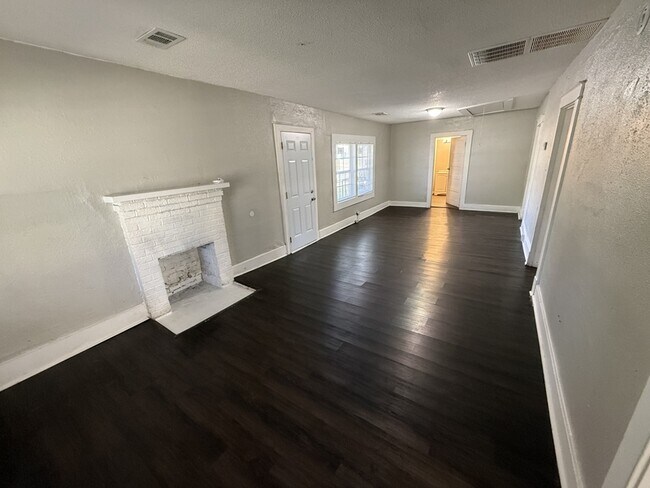 Foto del edificio - 728 N Holmes St