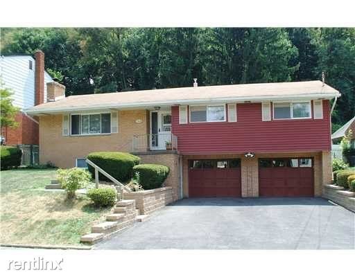 Primary Photo - 3 br, 2 bath House - 142 Castle Dr