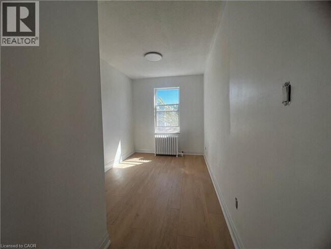 Building Photo - 804A ST CLAIR Avenue W Unit# 101