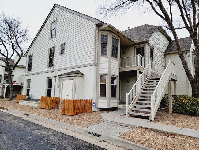 Building Photo - 8018 E Woodspring Way