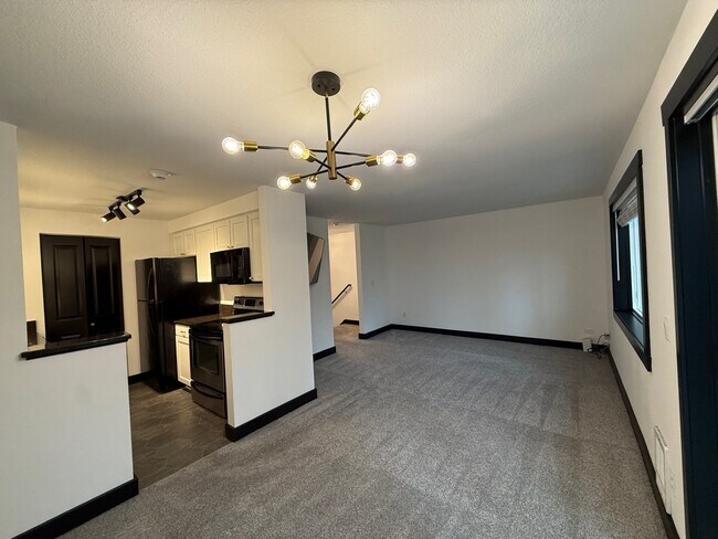 Foto del edificio - 15827 Leary Wy