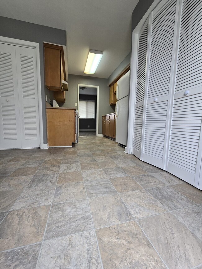 Foto del edificio - 1703 S Lincoln St