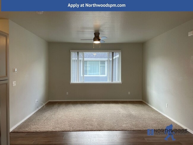 Foto del edificio - Newer-Very Nice 2 Bedroom 1 Bath Upstairs Apartment****HALF OFF FIRST FULL MONTHS RENT******Pet F...