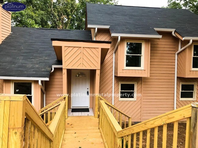 Building Photo - 555 Grant Ford Dr