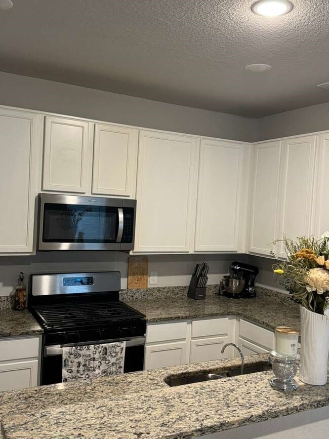 Building Photo - 1332 Sue Peak Dr