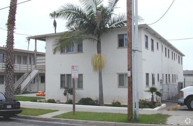 Foto del edificio - 1211-1215 Mitchell St